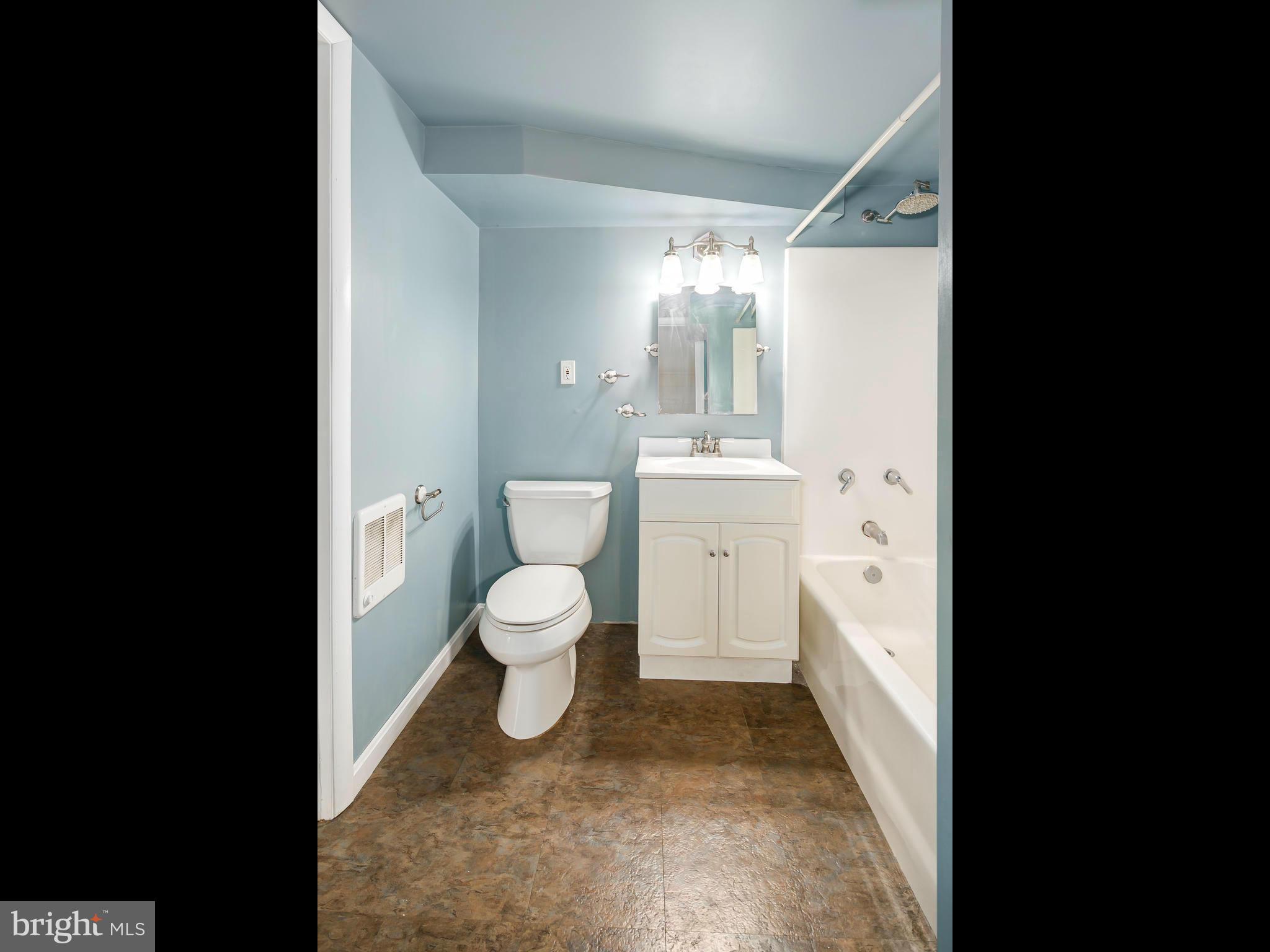 5416 Ferndale Street Springfield, VA 22151 - Photo 22 of 30 Bath