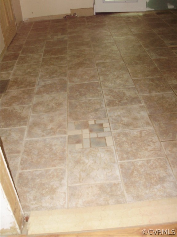 3720 Cottrell Road Richmond, VA 23234 - Photo 19 of 49 Ceramic Tile Kitchen Floor