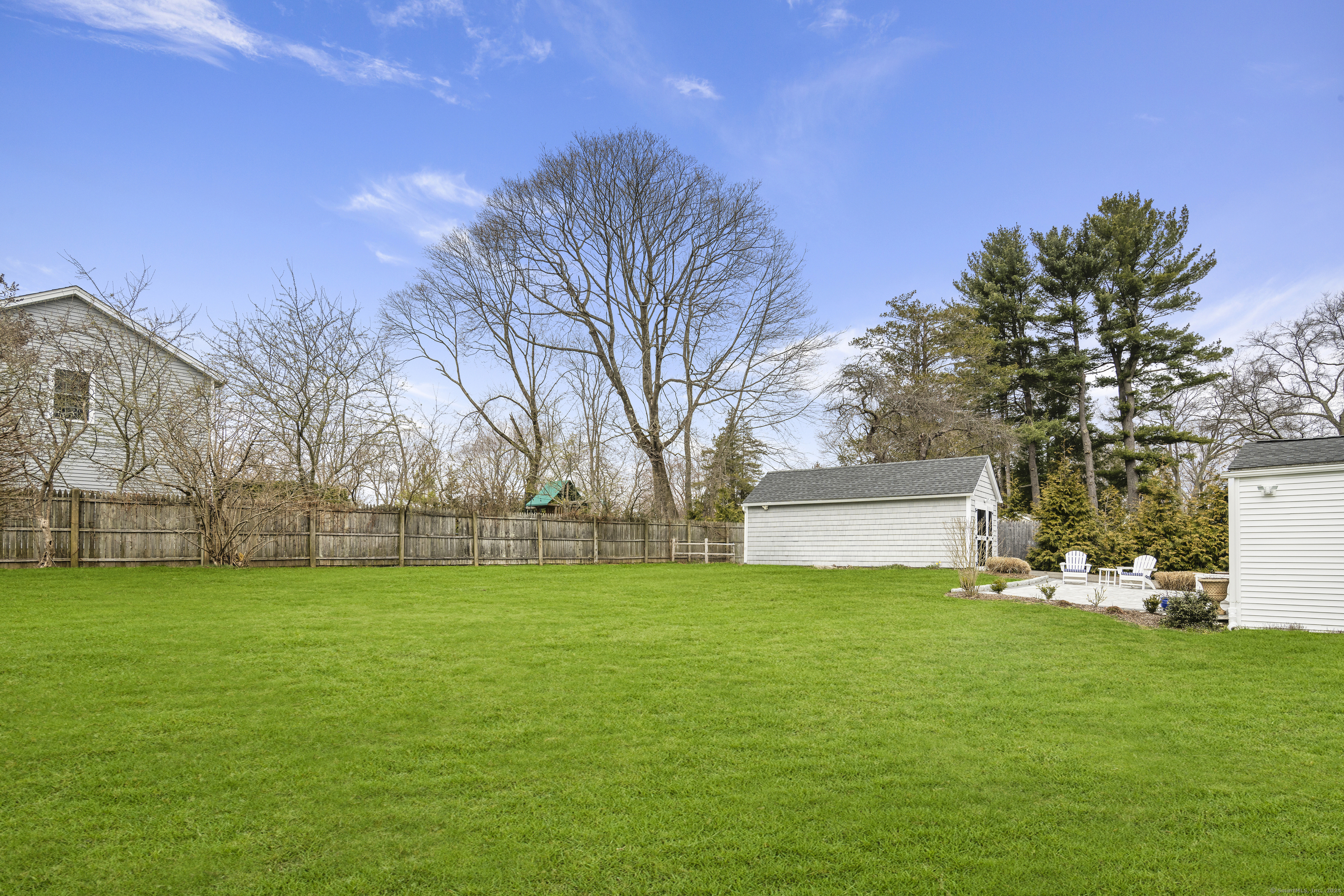 146 Oxford Road Fairfield, CT 06890 - Photo 23 of 31