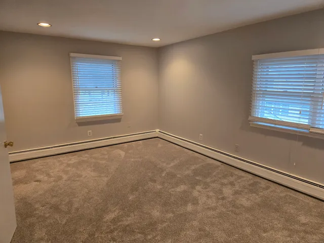 $3,700 | 36 Tina Circle, Bridgeport, CT 06606