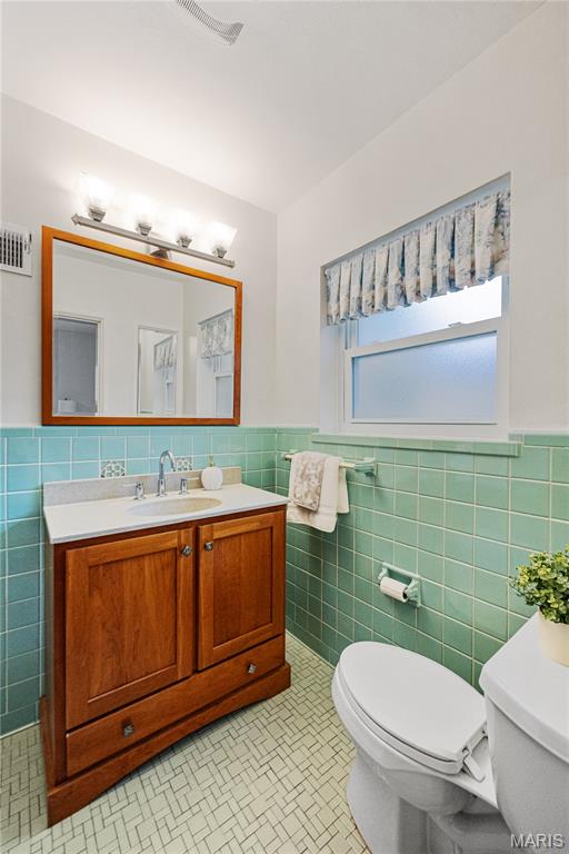 8621 South Laclede Station Road St. Louis, MO 63123 - Photo 11 of 35