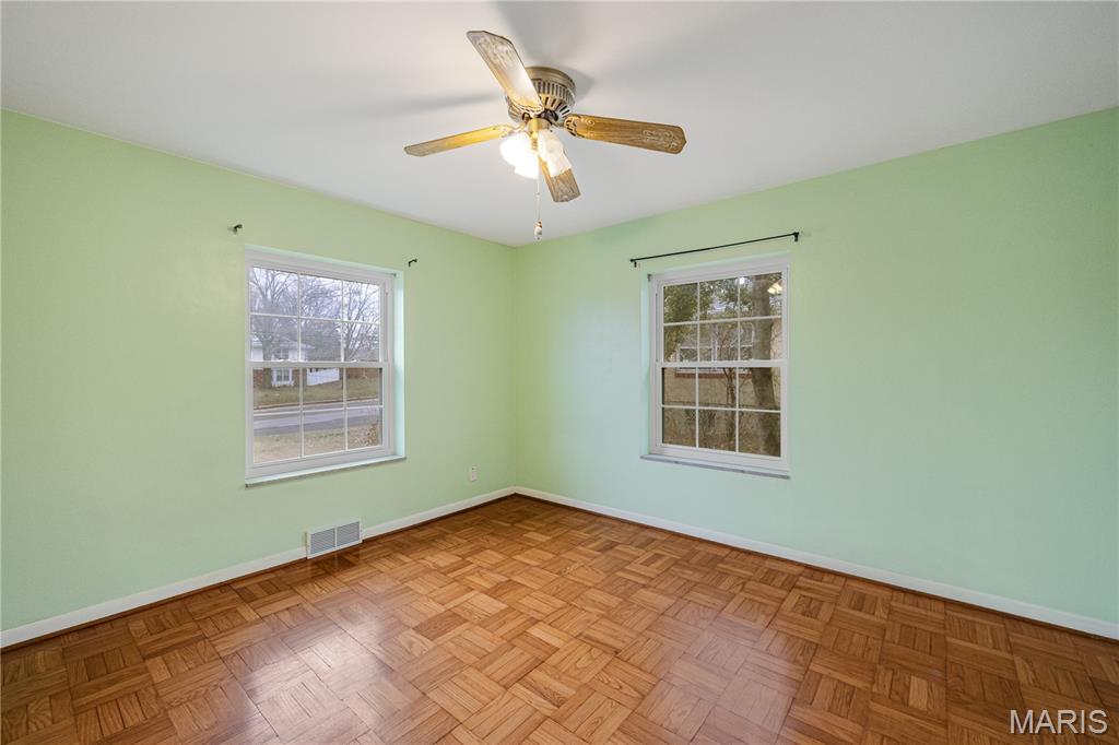 8621 South Laclede Station Road St. Louis, MO 63123 - Photo 14 of 35