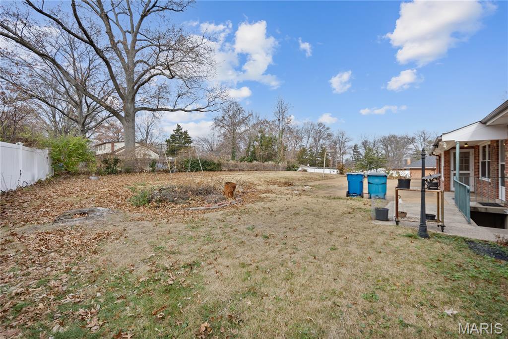 8621 South Laclede Station Road St. Louis, MO 63123 - Photo 34 of 35