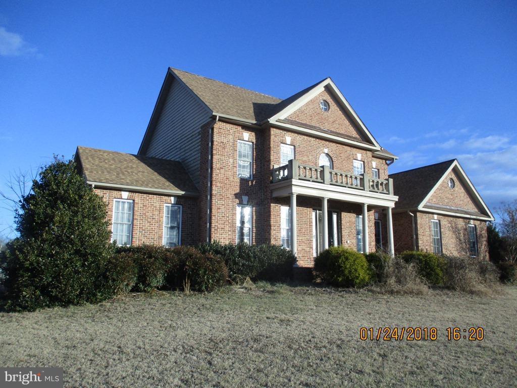 Exterior (Front)