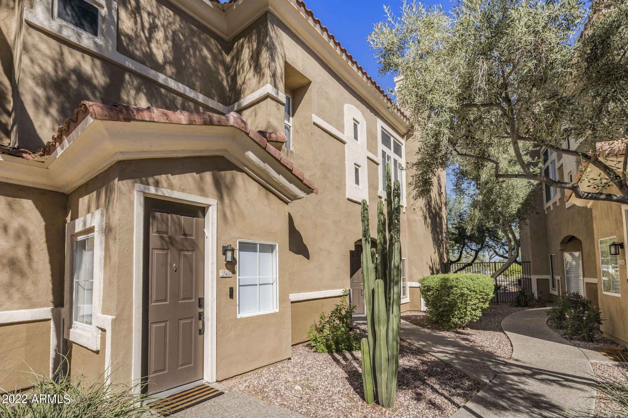 8245 East Bell Road, Unit 243 Scottsdale, AZ 85260 - Photo 49 of 51 Family Room