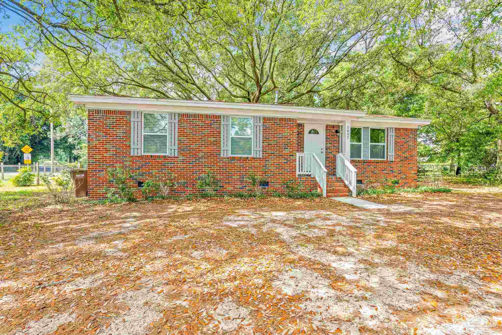 5837 Berryhill Road Milton, FL 32570 - Photo 1 of 31 Gallery Image 1