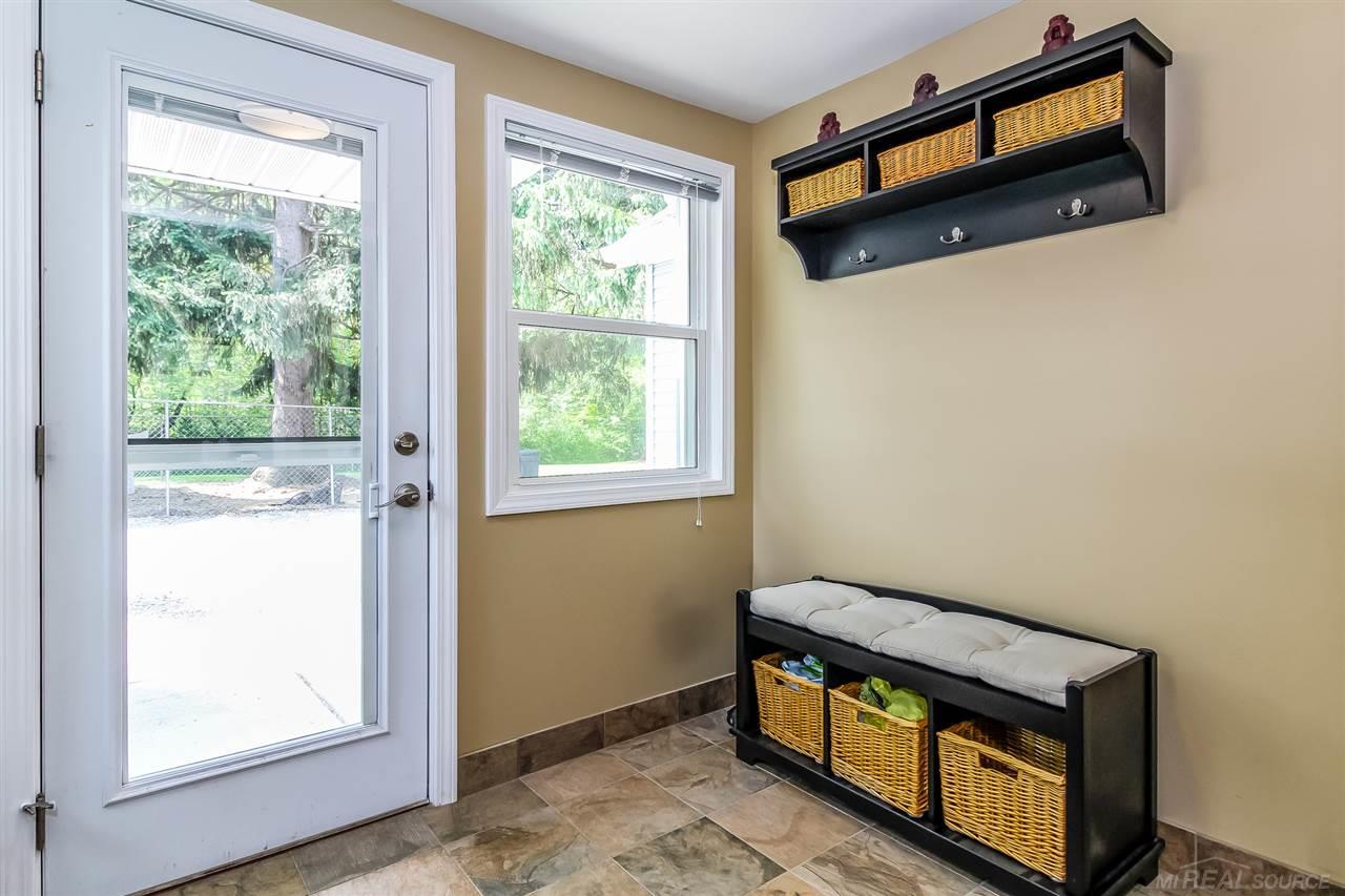 2052 Bauman Road Columbus, MI 48063 - Photo 6 of 31 31350677-5.JPG