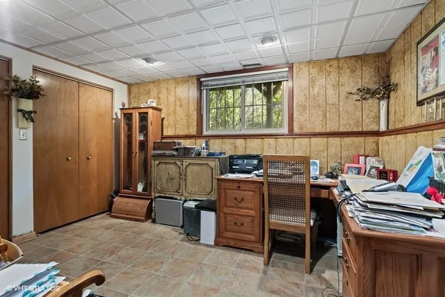 $525,000 | 28855 North Garland Road, Wauconda, IL 60084