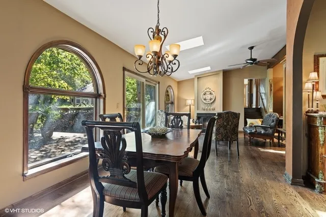 $525,000 | 28855 North Garland Road, Wauconda, IL 60084