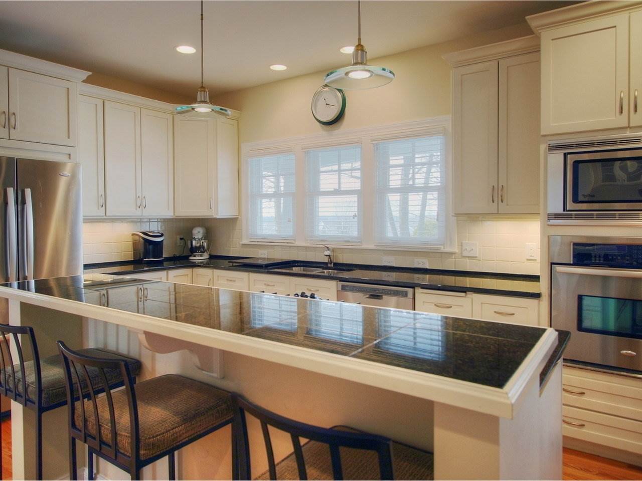 363 Golf Course Road South Burlington, VT 05403 - Photo 12 of 36