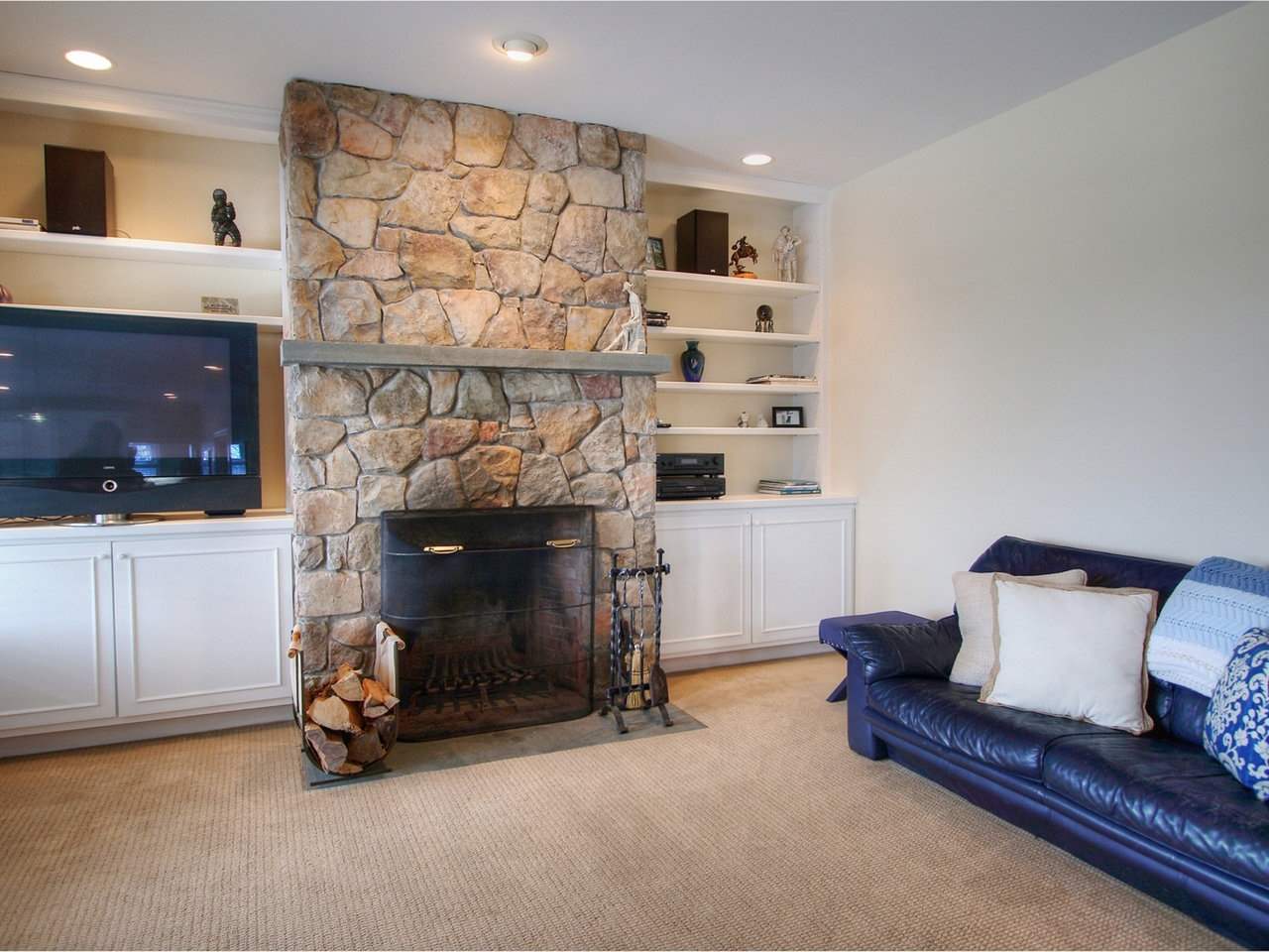 363 Golf Course Road South Burlington, VT 05403 - Photo 17 of 36