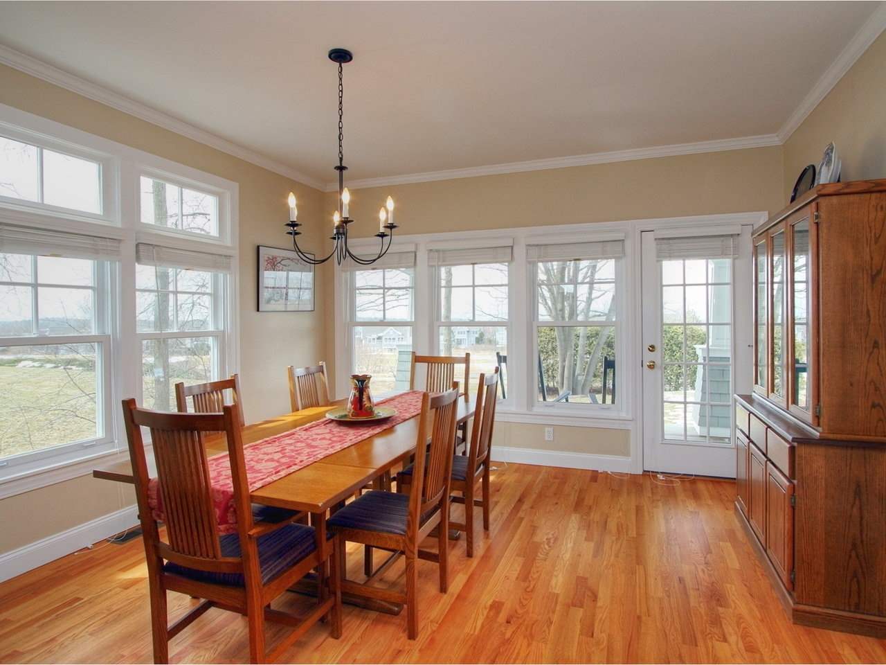 363 Golf Course Road South Burlington, VT 05403 - Photo 8 of 36