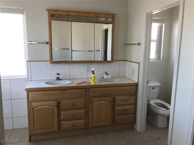 $1,950 | 1951 Jeane Avenue, Pahrump, NV 89048