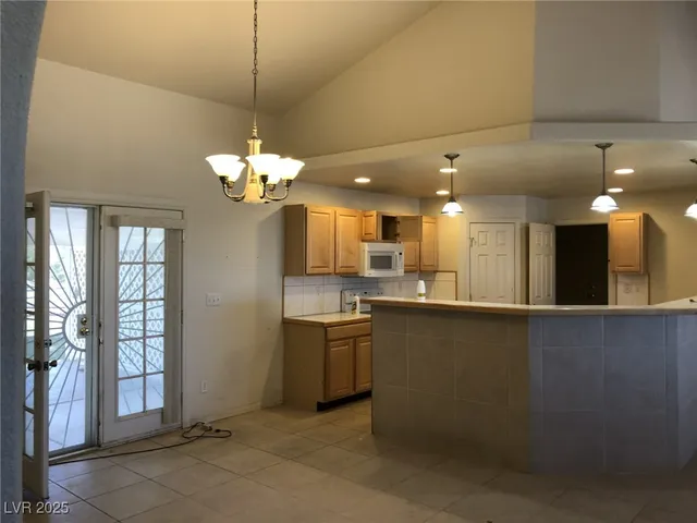 $1,950 | 1951 Jeane Avenue, Pahrump, NV 89048