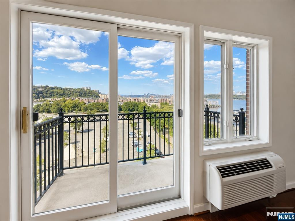 3514 City Place Edgewater, NJ 07020 - Photo 5 of 12