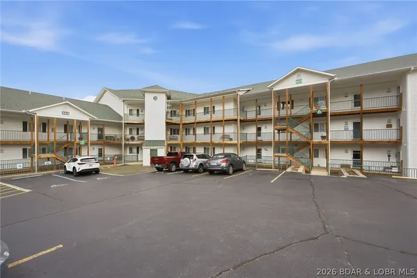 $550,000 | 440 Cedar Heights Drive, Unit 1B, Camdenton, MO 65020