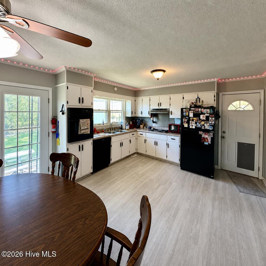 1073 Old Baker Road Maxton, NC 28364 - Photo 3 of 24