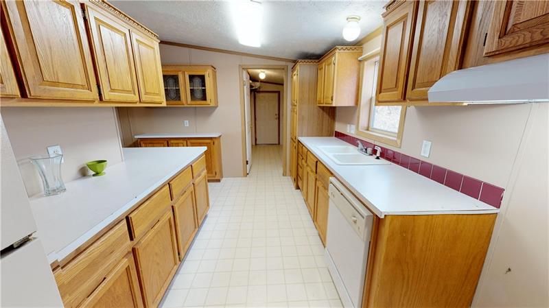 605 Jefferson Road Perryopolis, PA 15473 - Photo 10 of 17