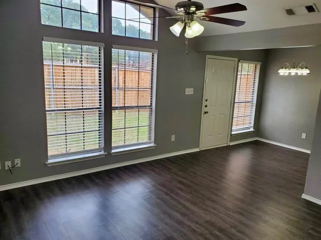 $1,495 | 119 Peachtree Court, Unit B, Kennedale, TX 76060