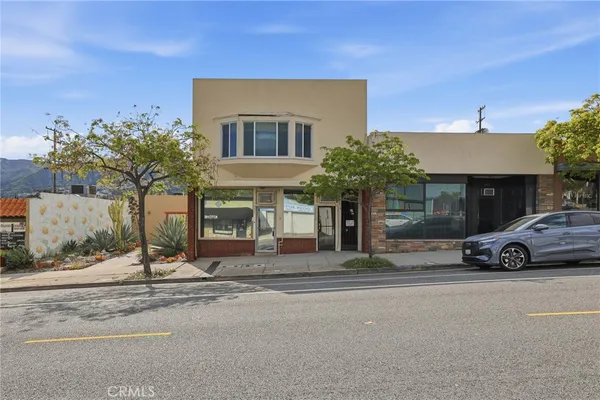 $1,695,000 | 3521 Ocean View Boulevard, Glendale, CA 91208