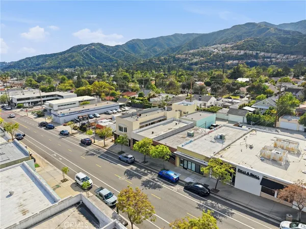 $1,695,000 | 3521 Ocean View Boulevard, Glendale, CA 91208