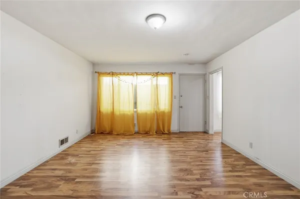 $1,695,000 | 3521 Ocean View Boulevard, Glendale, CA 91208