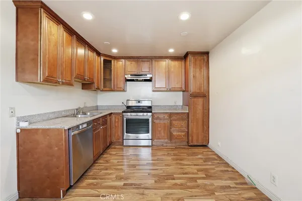 $1,695,000 | 3521 Ocean View Boulevard, Glendale, CA 91208