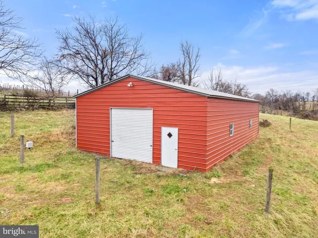 $1,799,000 | 35047 Snickersville Turnpike, Round Hill, VA 20141