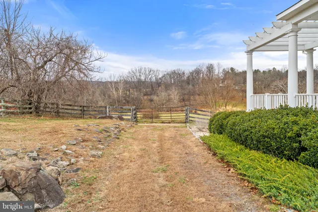 $1,799,000 | 35047 Snickersville Turnpike, Round Hill, VA 20141