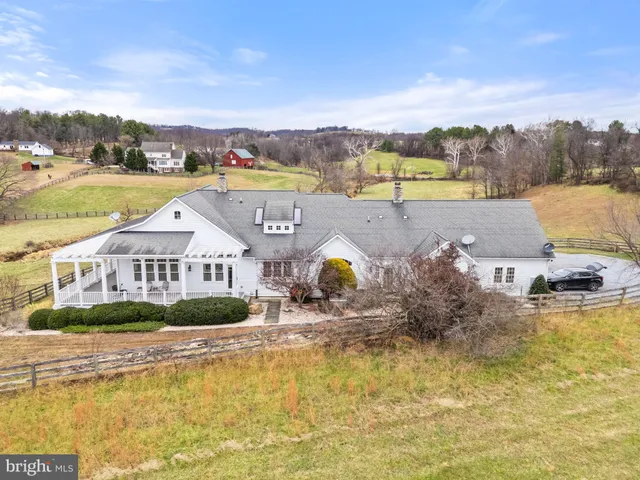 $1,799,000 | 35047 Snickersville Turnpike, Round Hill, VA 20141