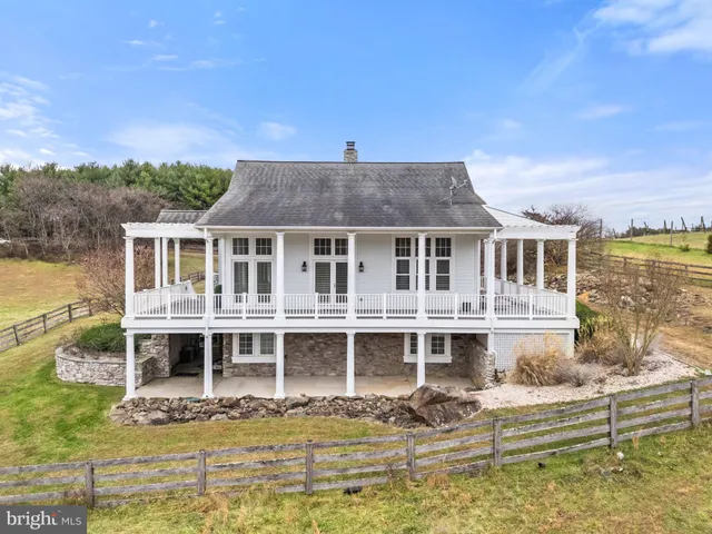 $1,799,000 | 35047 Snickersville Turnpike, Round Hill, VA 20141