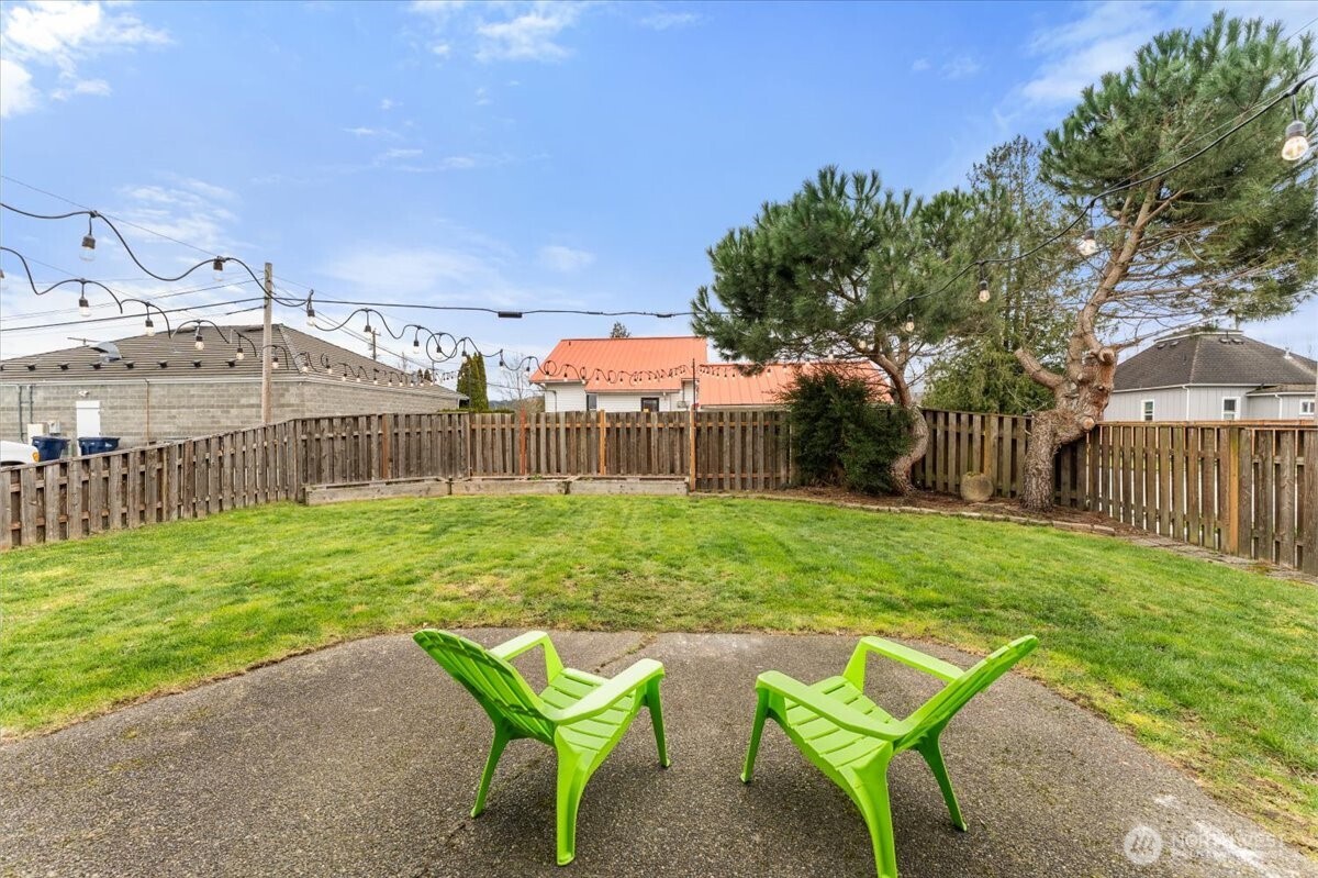 1101 Wells Street Enumclaw, WA 98022 - Photo 25 of 39