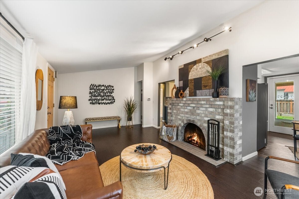 1101 Wells Street Enumclaw, WA 98022 - Photo 8 of 39