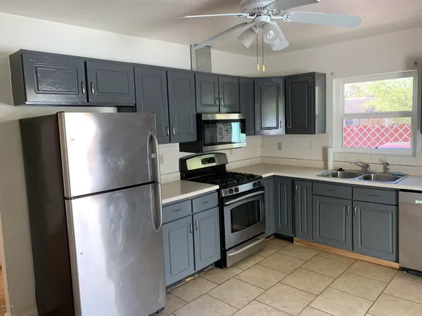 $1,250 | 1005 East Water Street, Unit 2, Tucson, AZ 85719