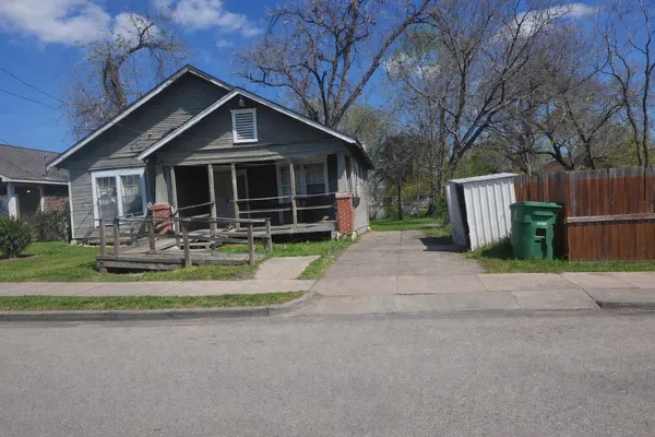 $249,500 | 3345 Anita Street, Houston, TX 77004