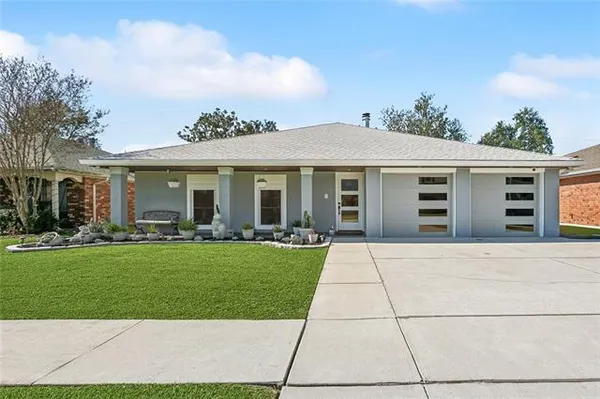 $399,999 | 13 Echezeaux Drive, Kenner, LA 70065