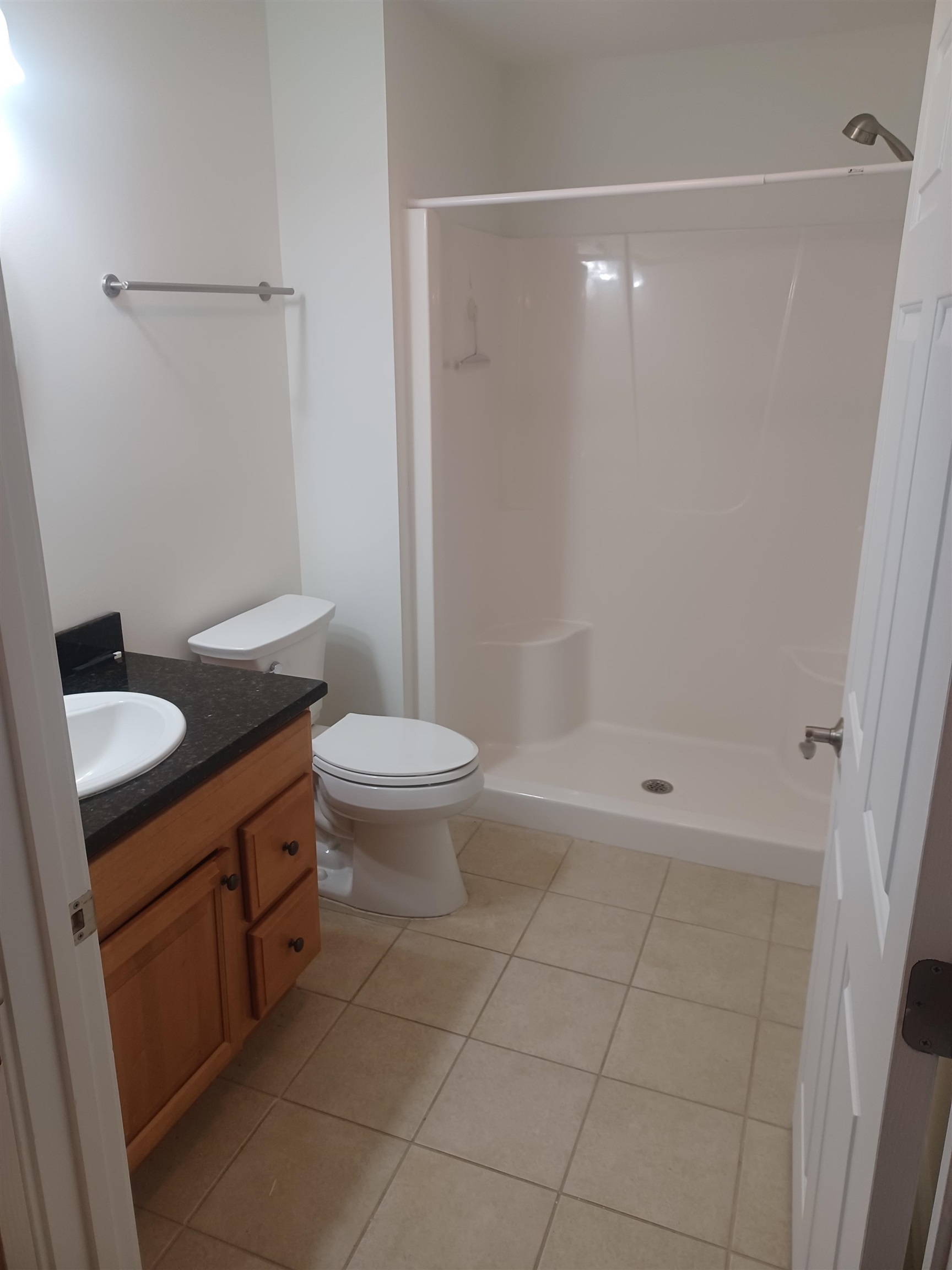 6-204 Stearns Lane Merrimack, NH 03054 - Photo 6 of 14