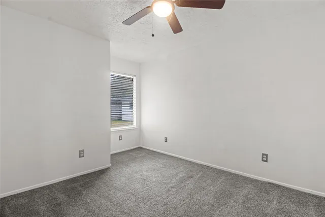 $1,995 | 7027 Tara Drive, Richmond, TX 77469