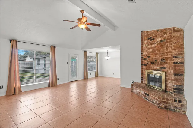 $1,995 | 7027 Tara Drive, Richmond, TX 77469