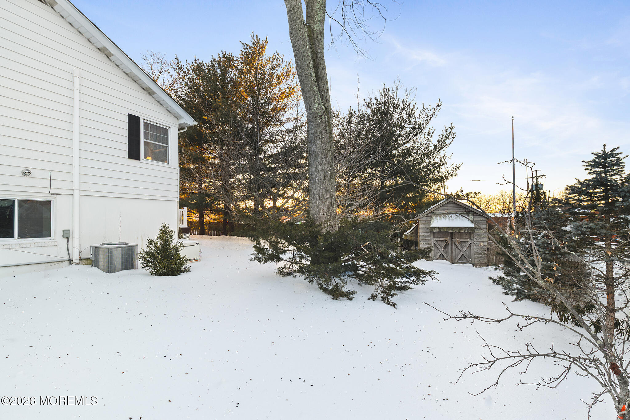 2005 Nassau Drive Spring Lake, NJ 07762 - Photo 33 of 41 Large Yard