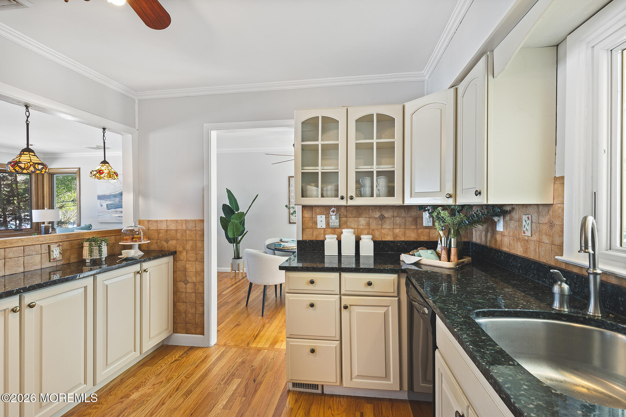 2005 Nassau Drive Spring Lake, NJ 07762 - Photo 9 of 41 Updated Kitchen