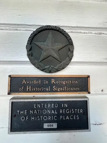 $355,000 | 209 North Preston Street, Ennis, TX 75119