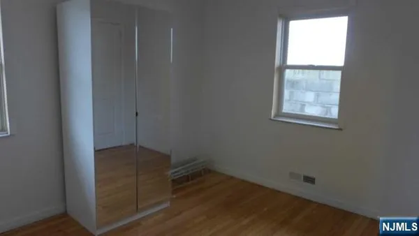 $3,850 | 469 Westview Avenue, Englewood, NJ 07631