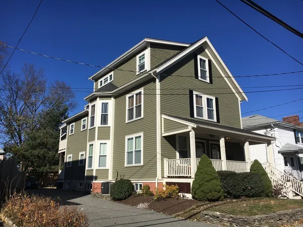 $4,300 | 40 Cleveland Street, Unit B, Arlington, MA 02474