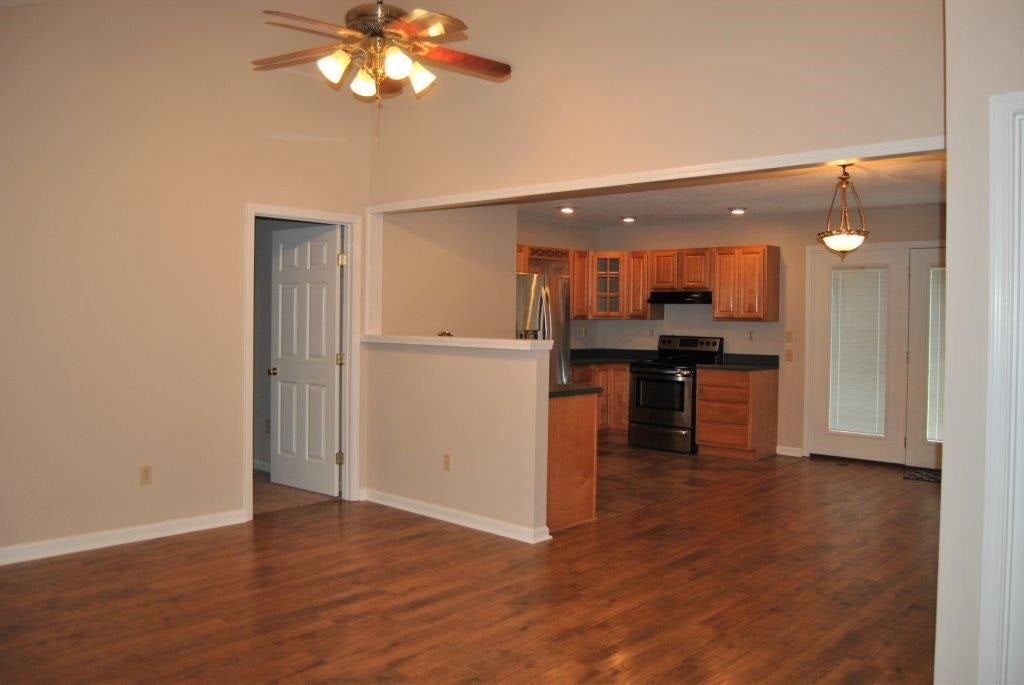 185 Friendship Church Road Scottsville, KY 42164 - Photo 4 of 23 Gallery Image 4