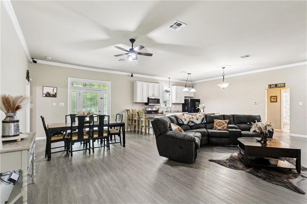 384 Torrence Lane Kentwood, LA 70444 - Photo 3 of 17