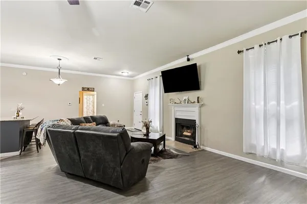 $305,000 | 384 Torrence Lane, Kentwood, LA 70444