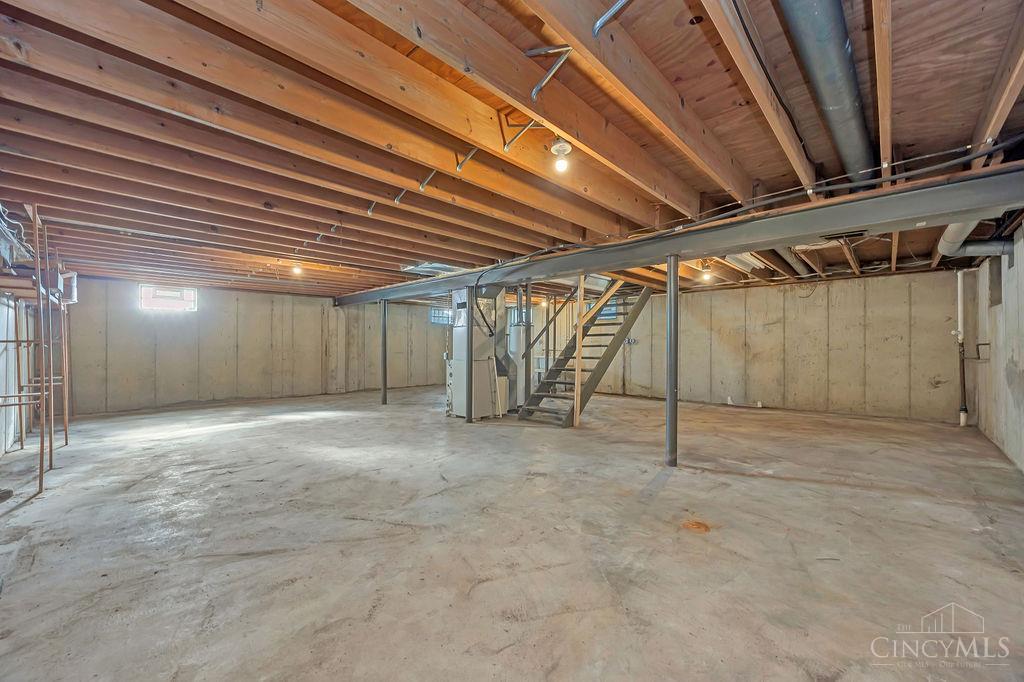 2713 John Gray Road Cincinnati, OH 45231 - Photo 26 of 35 Gallery Image 26