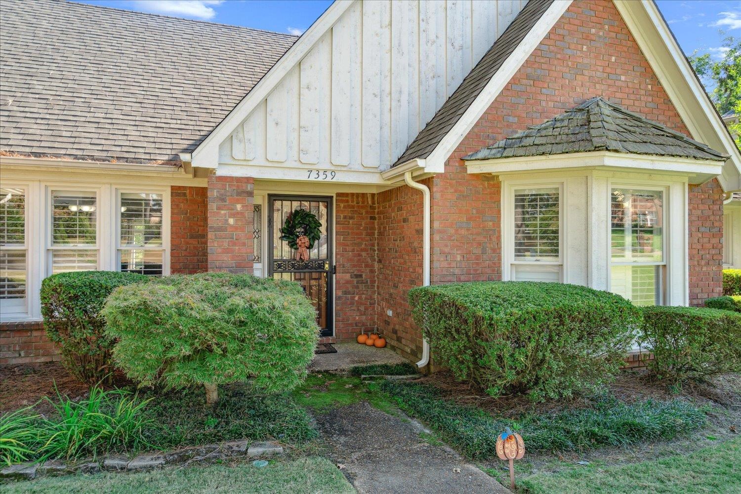 7359 Crestridge Road Memphis, TN 38119 - Photo 3 of 38 Gallery Image 3
