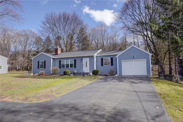 $389,900 | 330 Kreag Road, Perinton, NY 14534